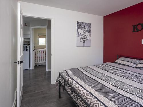 7081 Hwy 61, Neebing, ON - Indoor Photo Showing Bedroom