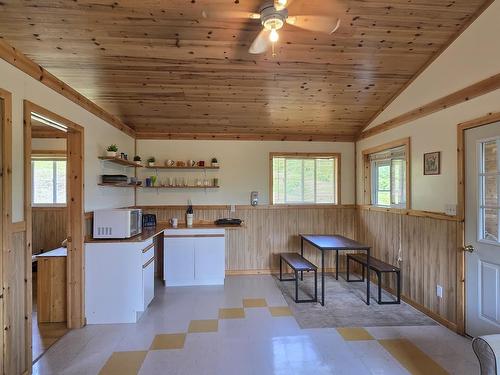 7081 Hwy 61, Neebing, ON - Indoor