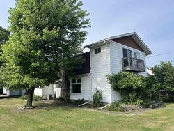 633 Church St Fort Frances, ON P9A 1E7