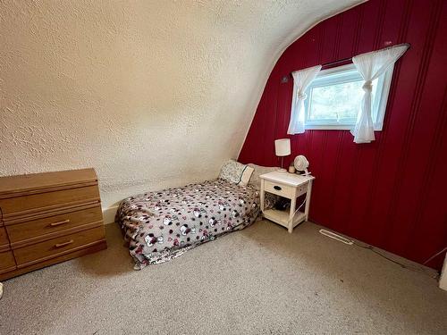 633 Church St, Fort Frances, ON - Indoor Photo Showing Bedroom