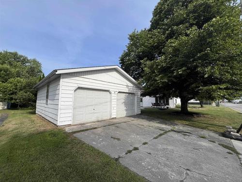 633 Church St, Fort Frances, ON - Outdoor