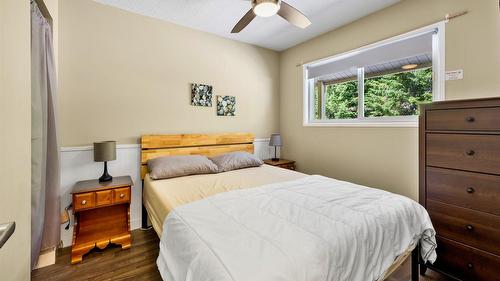 7-7732 Squilax-Anglemont Road, Anglemont, BC - Indoor Photo Showing Bedroom
