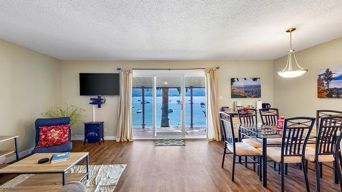7-7732 Squilax-Anglemont Road, Anglemont, BC - Indoor Photo Showing Dining Room