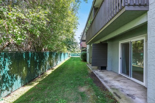 #8-1520 Piercy Ave, Courtenay, BC - Outdoor