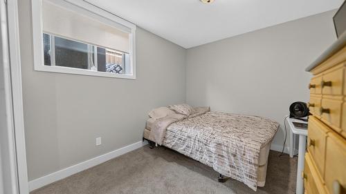 1510 21A Avenue, Cranbrook, BC - Indoor Photo Showing Bedroom