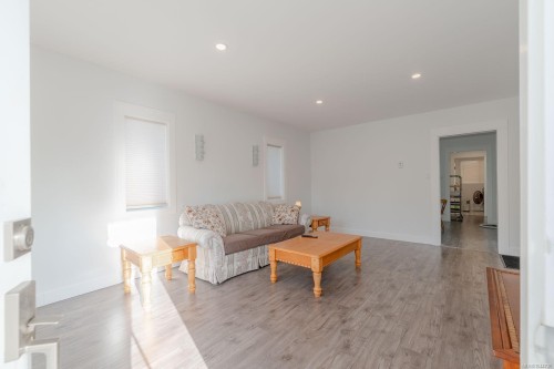 15 Fourth St, Nanaimo, BC 