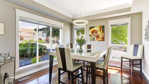 3077 Quail Crescent, Kelowna, BC - Indoor Photo Showing Dining Room
