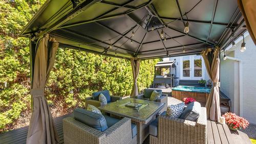 3077 Quail Crescent, Kelowna, BC - Outdoor With Deck Patio Veranda With Exterior