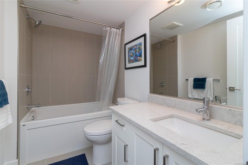 #2-1649 Lloyd Pl, View Royal, BC 