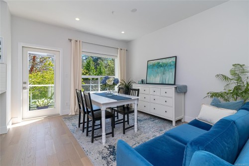 #2-1649 Lloyd Pl, View Royal, BC 