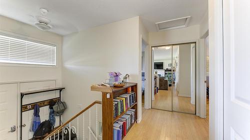 430 Perth Road, Kelowna, BC - Indoor Photo Showing Other Room