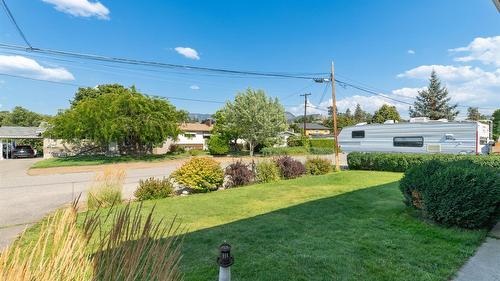 430 Perth Road, Kelowna, BC - Outdoor