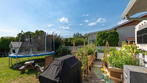 430 Perth Road, Kelowna, BC - Outdoor