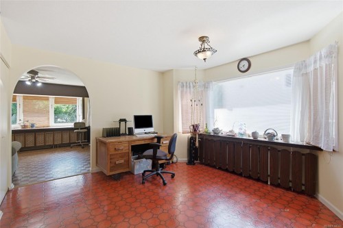 7878 Wardrop Rd, Port Alberni, BC 