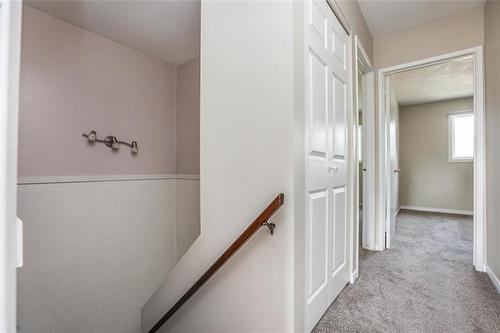 95 West Lake Cr, Winnipeg, MB - Indoor Photo Showing Other Room