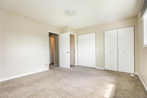 95 West Lake Cr, Winnipeg, MB - Indoor Photo Showing Other Room