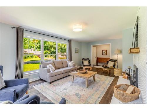 384 Parkhurst Dr, Fredericton, NB 