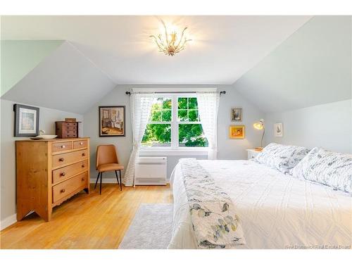 384 Parkhurst Dr, Fredericton, NB 