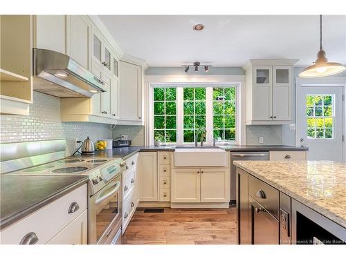 384 Parkhurst Dr, Fredericton, NB 