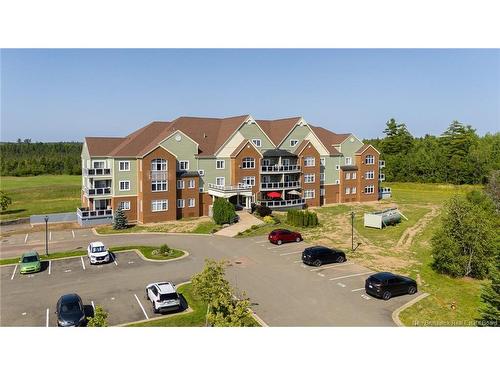 208-163 Royal Oaks Blvd, Moncton, NB 