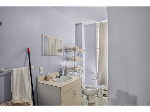 41 And 45 Kennedy St, Saint John, NB - Indoor Photo Showing Bathroom