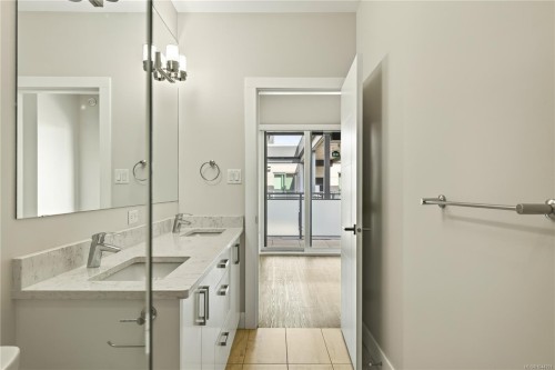 #607-91 Chapel St, Nanaimo, BC - Indoor Photo Showing Bathroom