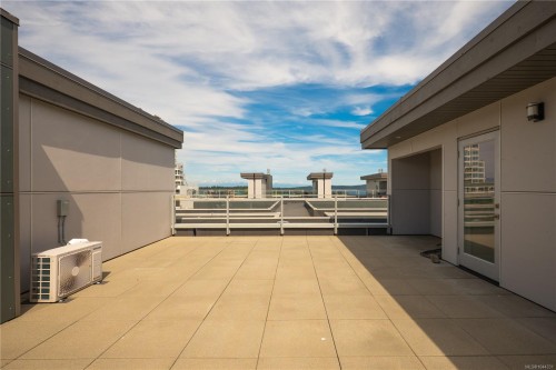 #607-91 Chapel St, Nanaimo, BC - Outdoor With Exterior