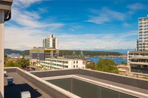 #607-91 Chapel St, Nanaimo, BC - Outdoor With Body Of Water With Balcony With View