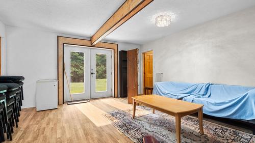 118 Baker Road, Burton, BC - Indoor