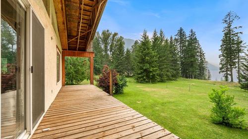 118 Baker Road, Burton, BC - Outdoor