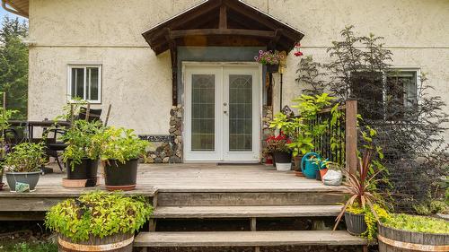 118 Baker Road, Burton, BC - Outdoor With Deck Patio Veranda