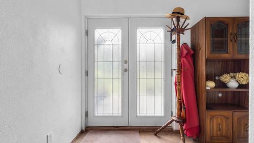 118 Baker Road, Burton, BC - Indoor Photo Showing Other Room