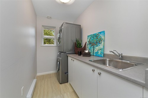 209 Shadow Ridge Pl, View Royal, BC 