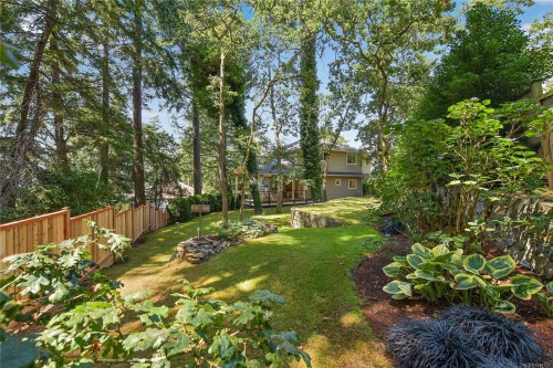 209 Shadow Ridge Pl, View Royal, BC 