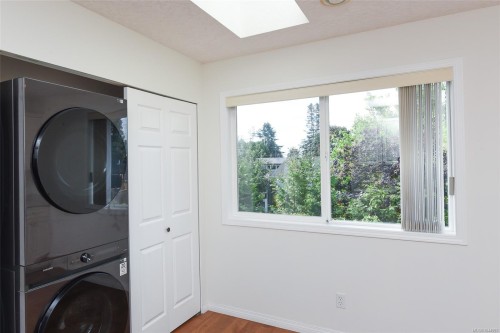 #8-417 Heather Crt, Comox, BC 