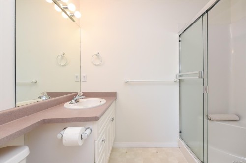 #8-417 Heather Crt, Comox, BC 