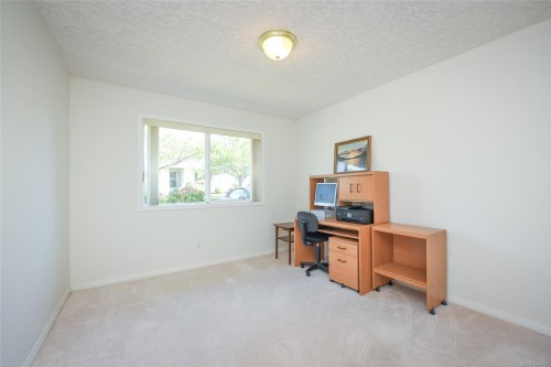 #8-417 Heather Crt, Comox, BC 