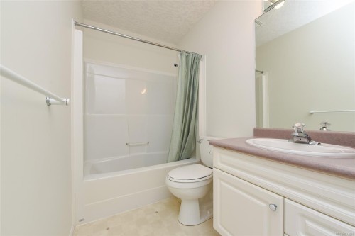 #8-417 Heather Crt, Comox, BC 