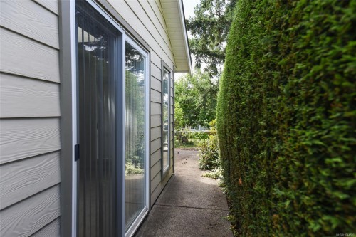 #8-417 Heather Crt, Comox, BC 