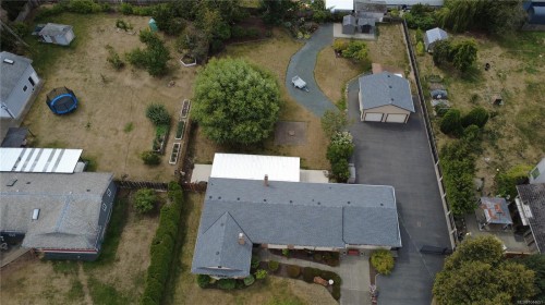 851 Breakwater Rd, French Creek, BC 