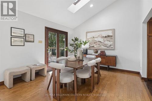 1041 Primrose Lane, Selwyn, ON - Indoor Photo Showing Dining Room