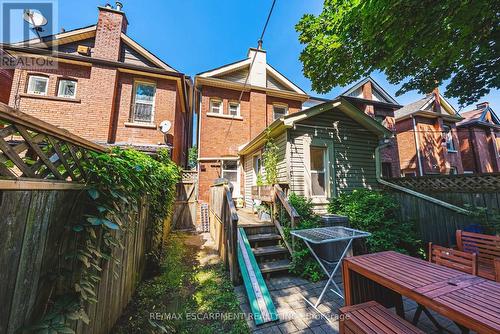 30 Cumberland Avenue, Hamilton, ON - Outdoor