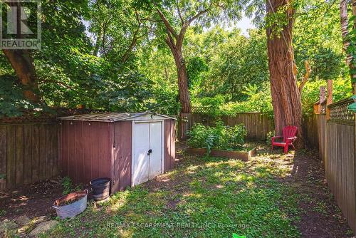 30 Cumberland Avenue, Hamilton, ON - Outdoor