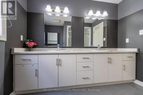 53 Aberdeen Street, Centre Wellington, ON - Indoor Photo Showing Bathroom