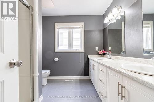 53 Aberdeen Street, Centre Wellington, ON - Indoor Photo Showing Bathroom