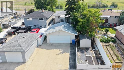 6524 Dewdney Avenue, Regina, SK - Outdoor