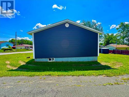 25 Second Avenue, Lewisporte, NL - Outdoor