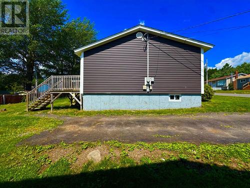 25 Second Avenue, Lewisporte, NL - Outdoor