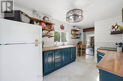 1 Janice Drive, Kawartha Lakes (Fenelon), ON - Indoor