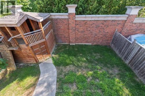 37 Wilkie Crescent, Guelph, ON - Outdoor